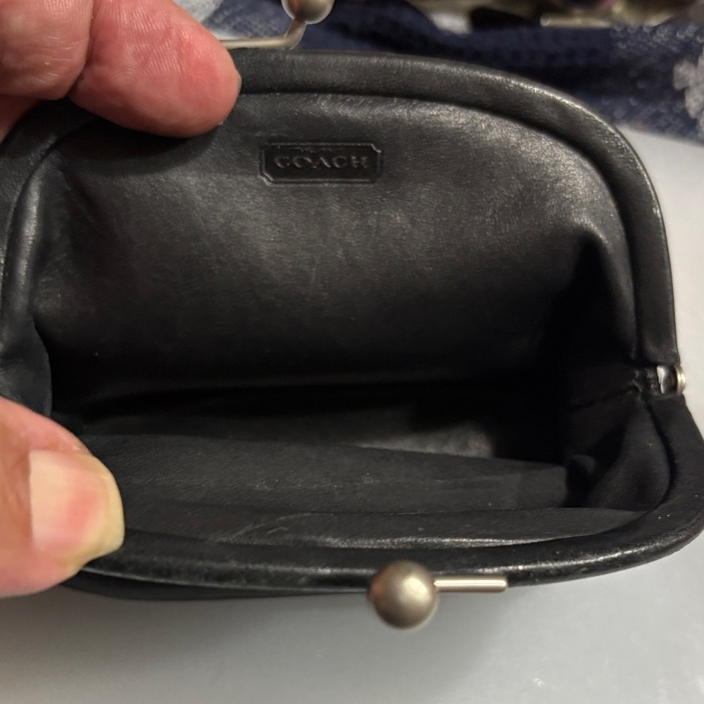 Coach Black Leather Kisslock Pouch - Picture 3 of 5